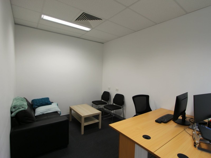 Suite 2.12/4 Hyde Parade, Campbelltown NSW 2560