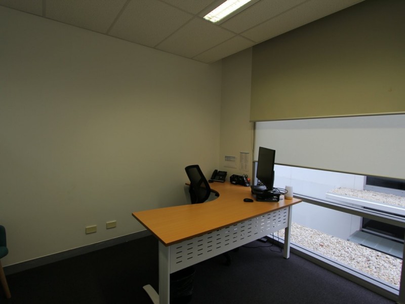 Suite 2.12/4 Hyde Parade, Campbelltown NSW 2560