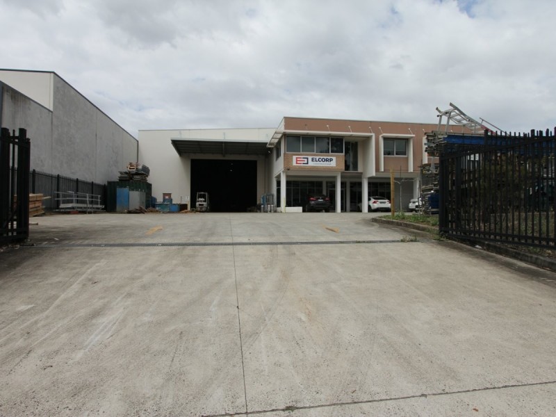 7 Mount Erin, Campbelltown NSW 2560