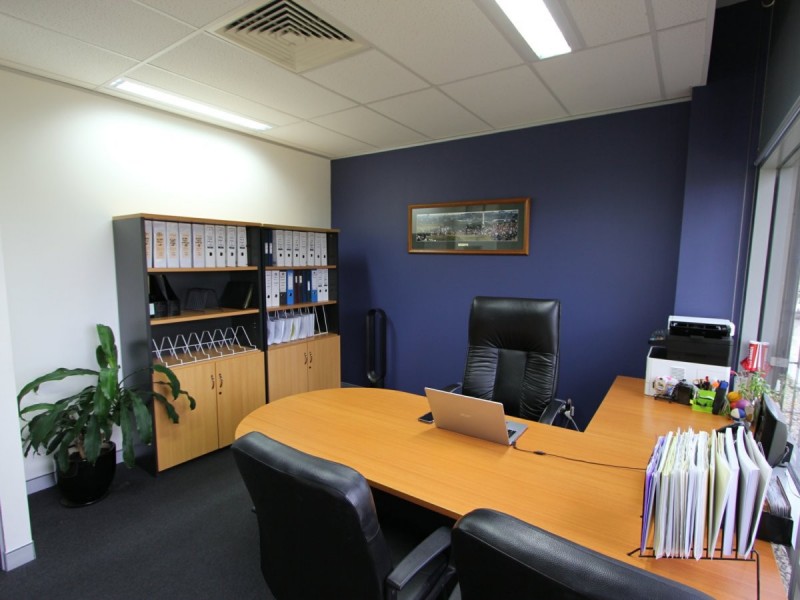 Suite 1.26/4 Hyde Parade, Campbelltown NSW 2560