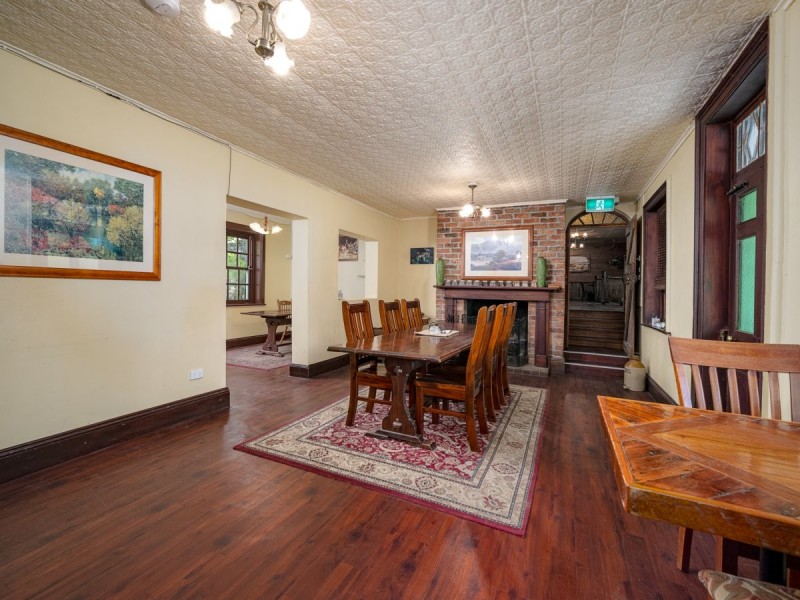 1580 Remembrance Driveway, Razorback NSW 2571