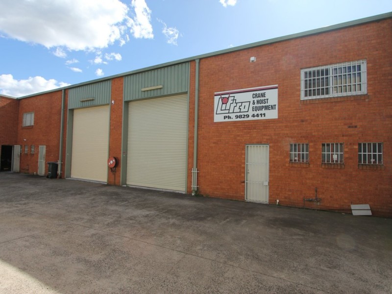 Unit 2/17 Memorial Avenue, Ingleburn NSW 2565