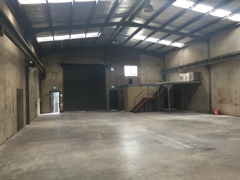 Unit 3/16 York Road, Ingleburn NSW 2565