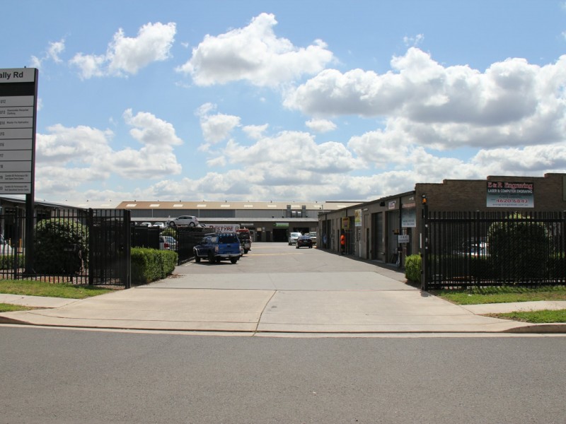 Unit 15/6 Badgally Road, Campbelltown NSW 2560