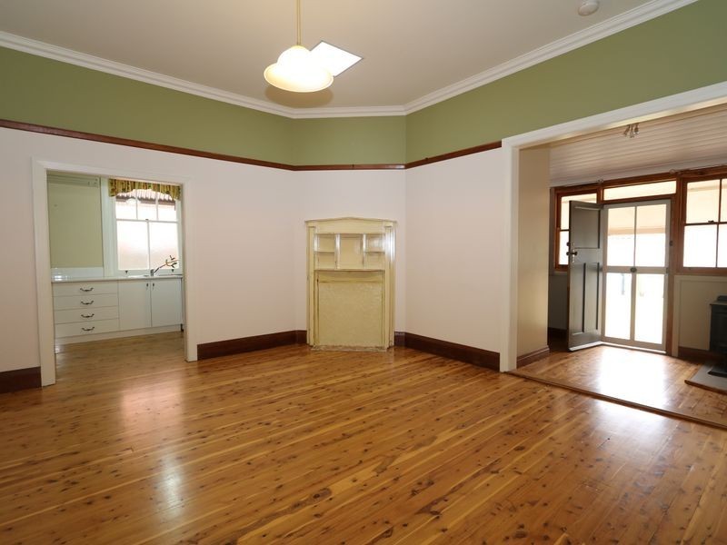 170 Edward Street, Wagga Wagga NSW 2650