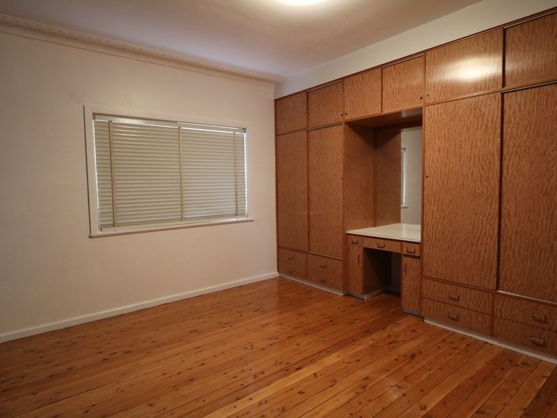 247 Lake Albert Road, Kooringal NSW 2650