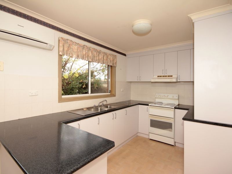 3/42 Lamilla Street, Glenfield Park NSW 2650