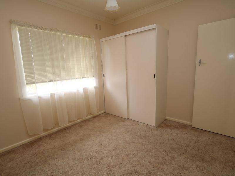 3 Walteela Avenue, Mount Austin NSW 2650