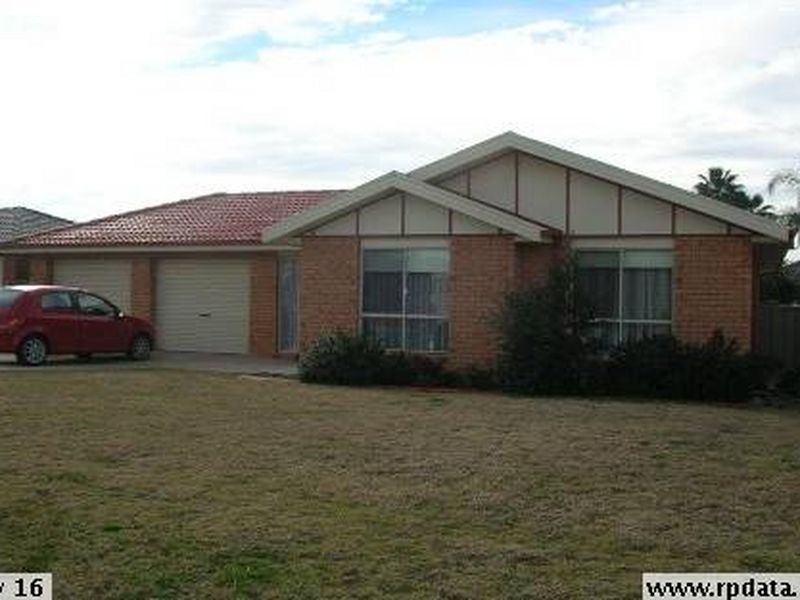 3 Yirribin Place, Glenfield Park NSW 2650