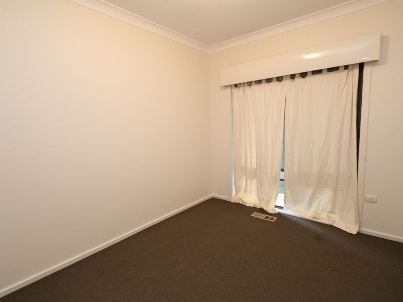 14 Vestey Street, Wagga Wagga NSW 2650