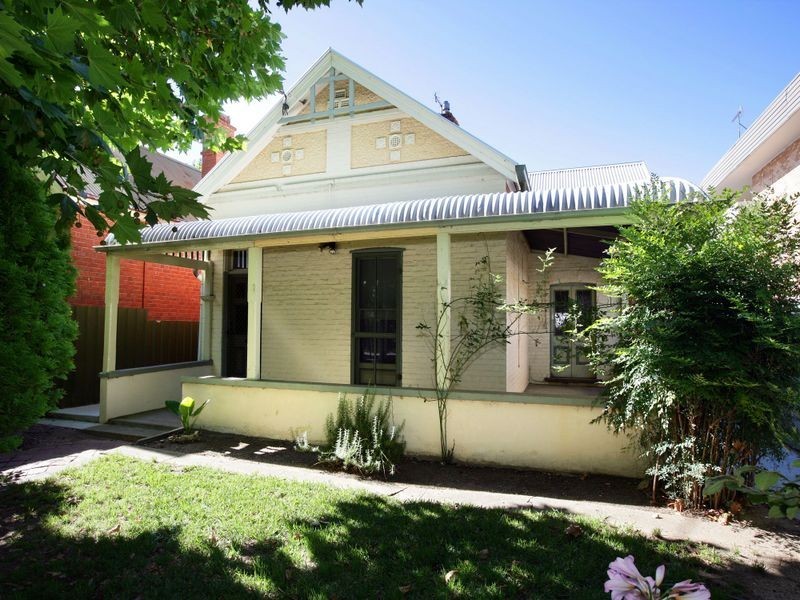 126 Gurwood Street, Wagga Wagga NSW 2650