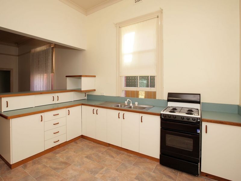 126 Gurwood Street, Wagga Wagga NSW 2650