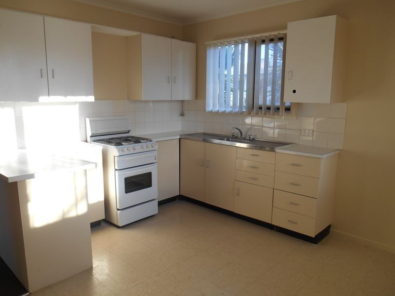 4 Rogers Place, Tolland NSW 2650