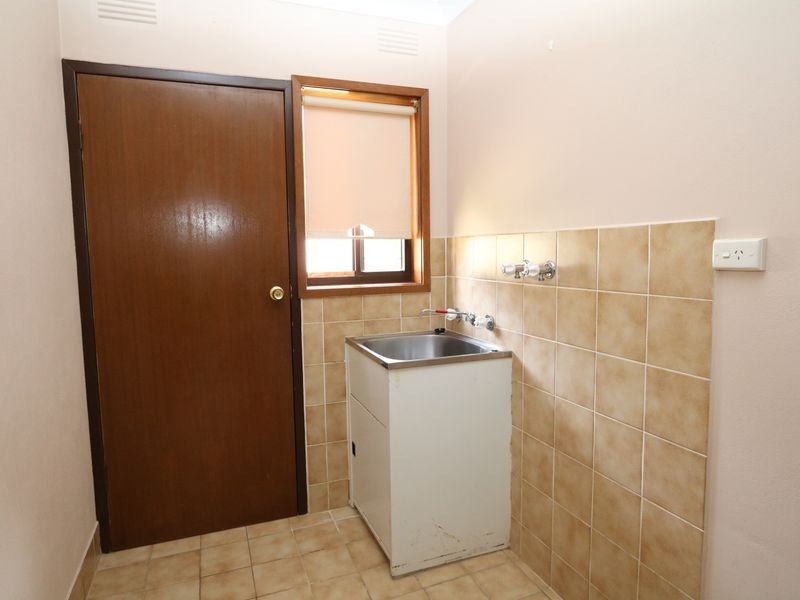 2/6 Dunn Avenue, Forest Hill NSW 2651