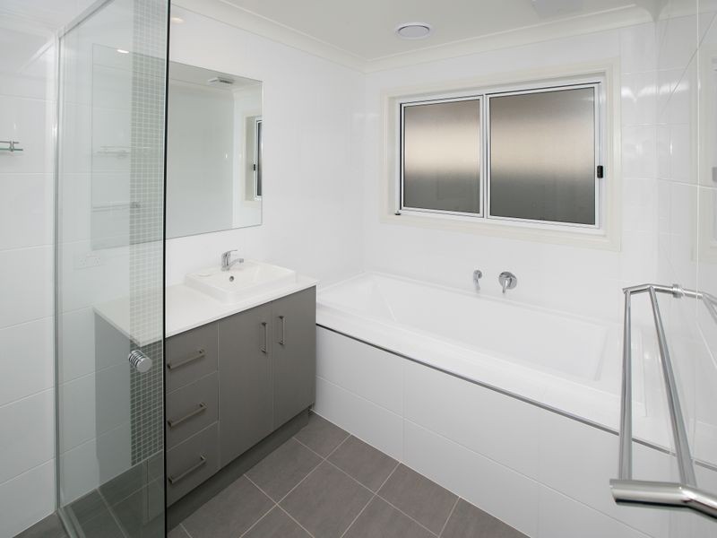 1/4 Apprentice Avenue, Alfredtown NSW 2650