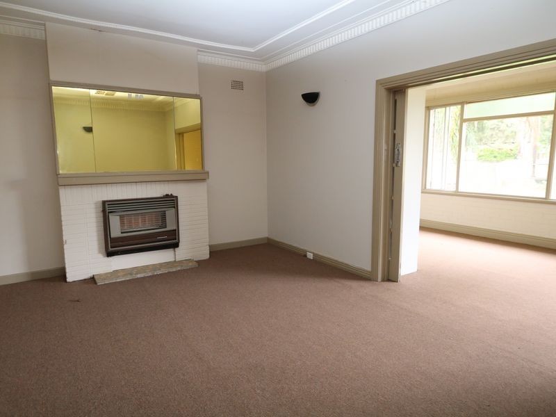 103 Hammond Avenue, Wagga Wagga NSW 2650