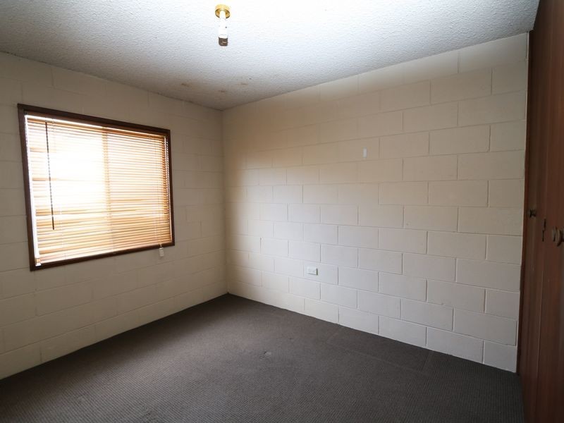 2/7 Sherwood Avenue, Kooringal NSW 2650