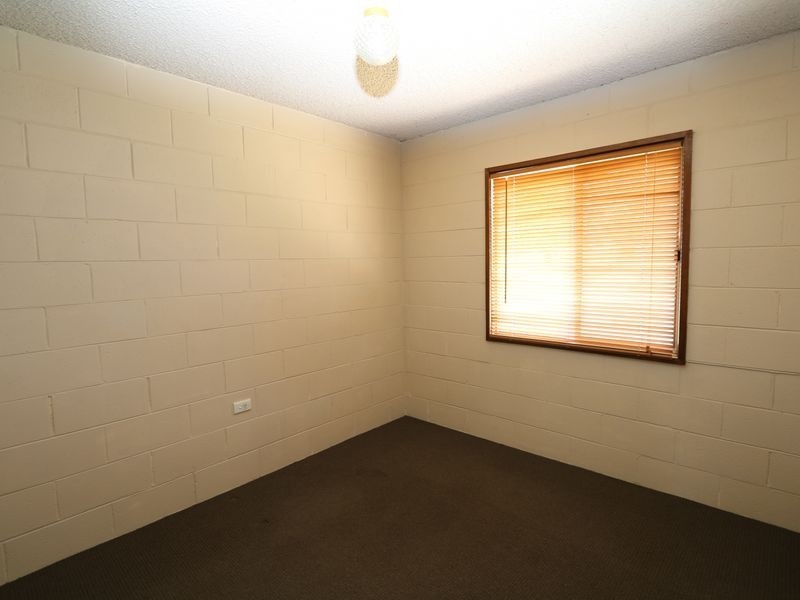 2/7 Sherwood Avenue, Kooringal NSW 2650