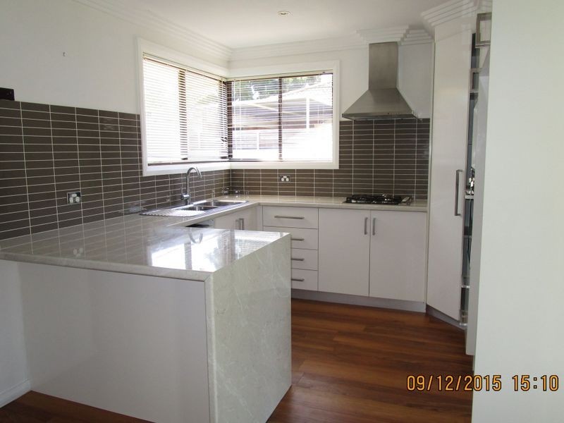 3 Grevillea Crescent, Lake Albert NSW 2650