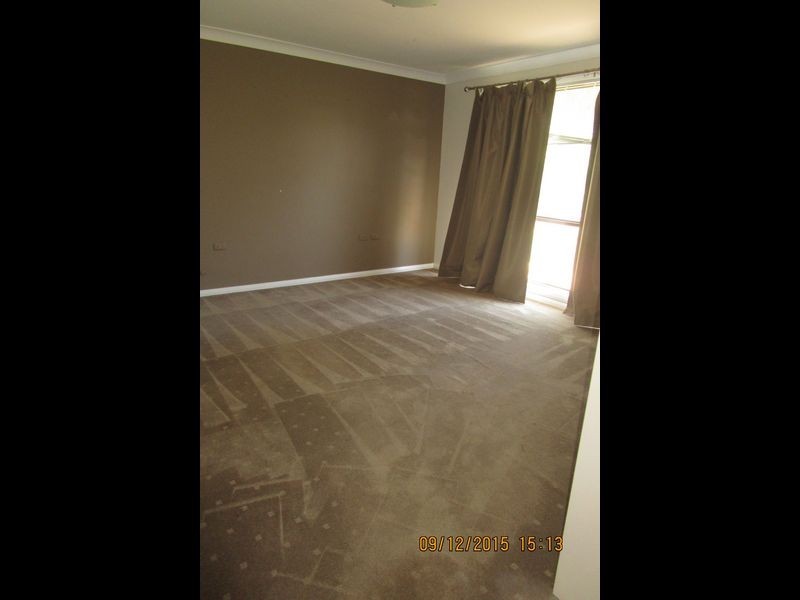 3 Grevillea Crescent, Lake Albert NSW 2650