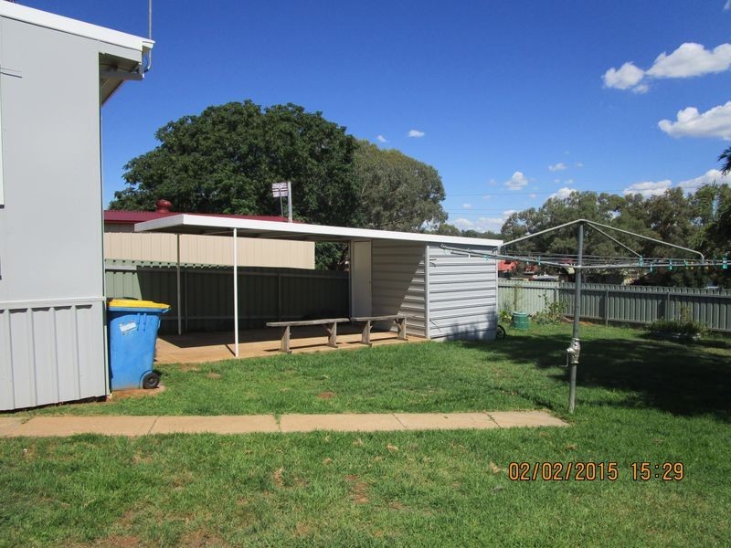44 Gilmore Avenue, Mount Austin NSW 2650