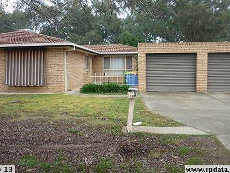 14 Bocquet Street, Lake Albert NSW 2650
