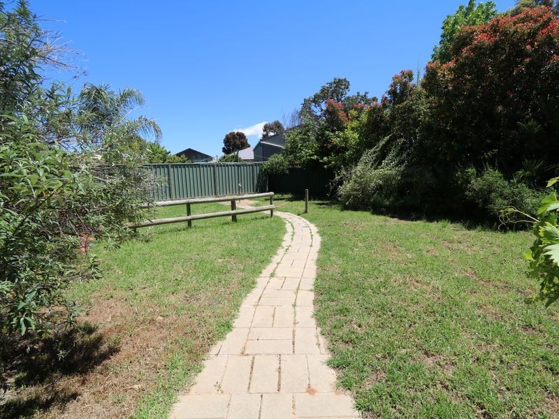 24 Pugsley Avenue, Estella NSW 2650