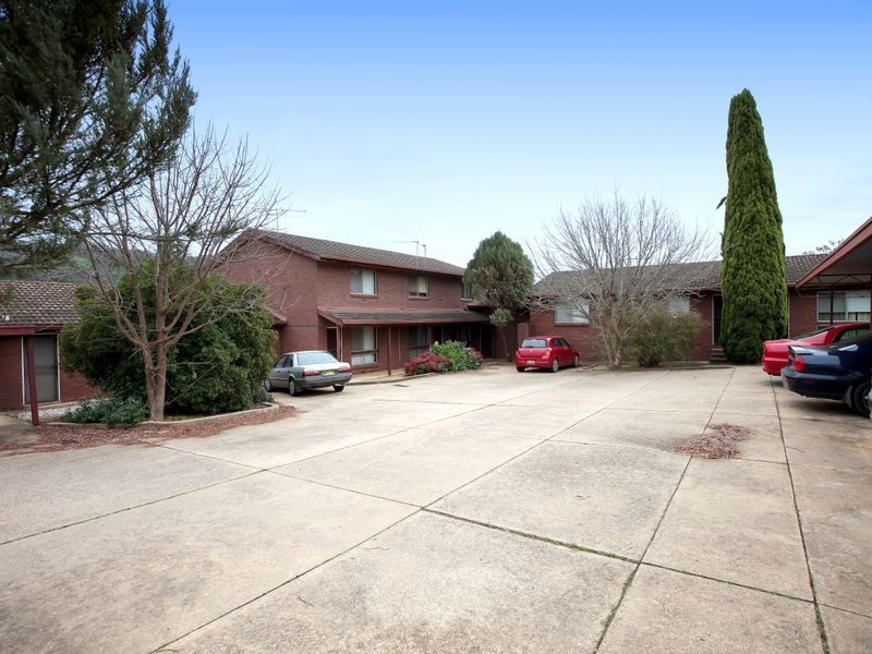 2/11 Sherwood Avenue, Kooringal NSW 2650