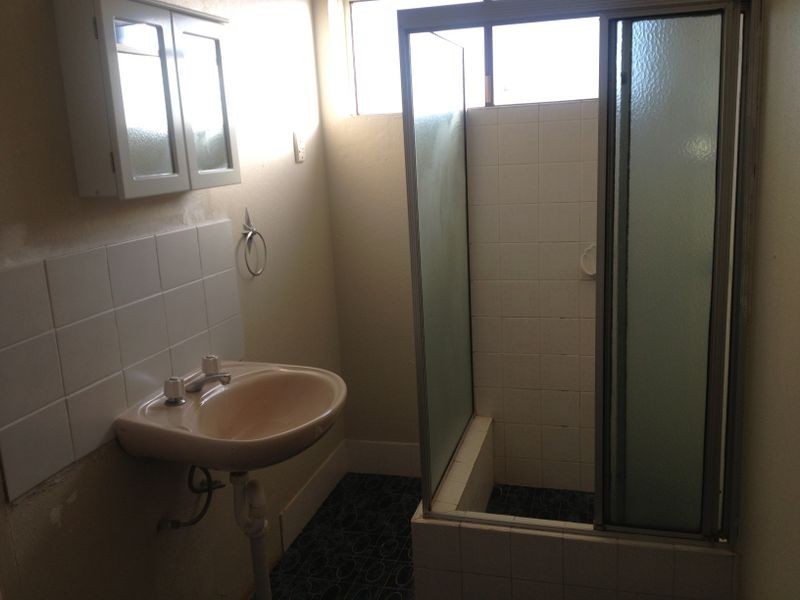 6/9 Henschke Avenue, Tolland NSW 2650