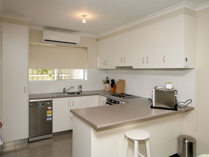 4/12 Higgins Avenue, Wagga Wagga NSW 2650