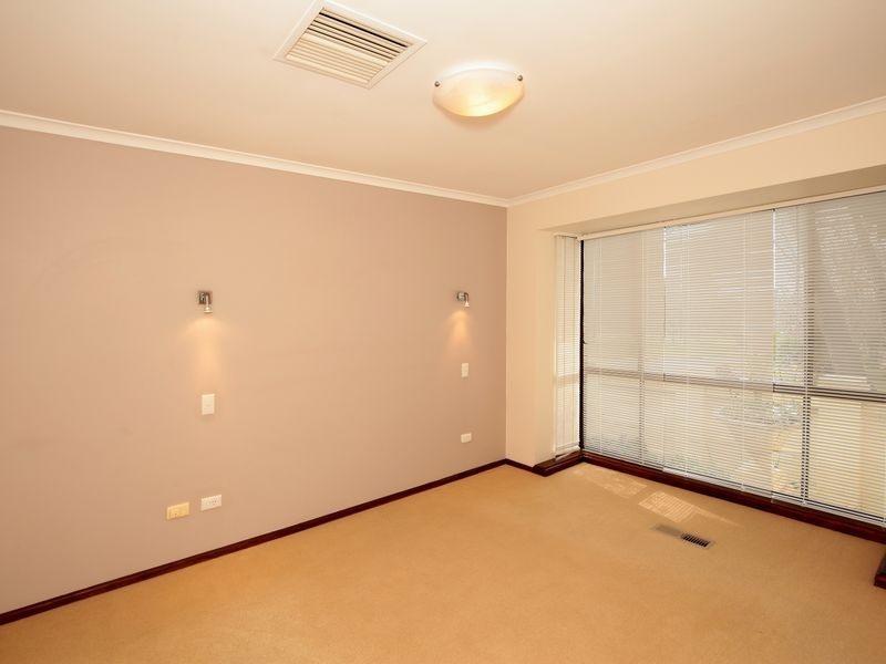 28 Patamba Street, Kooringal NSW 2650