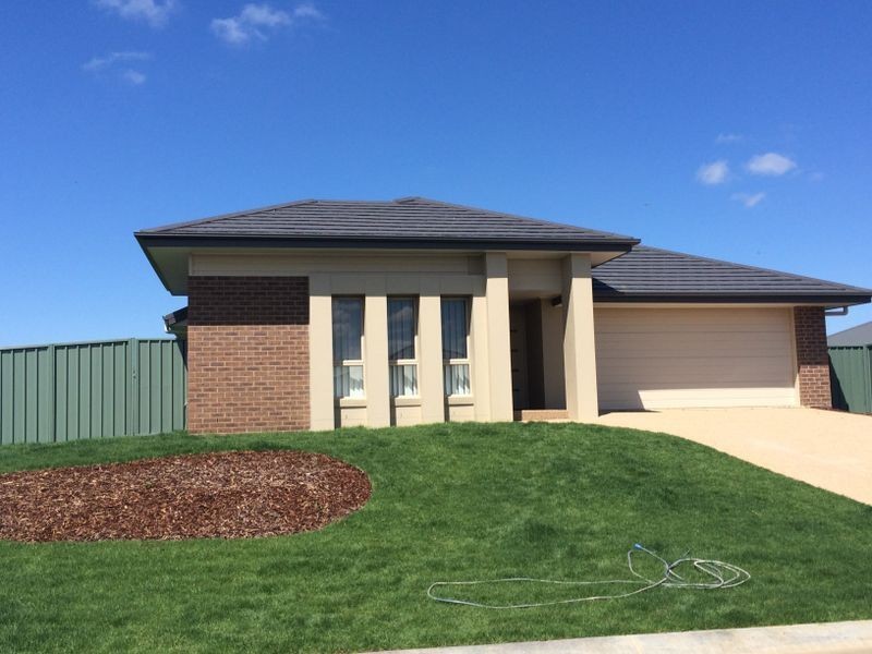 1 Gimlet Place, Forest Hill NSW 2651