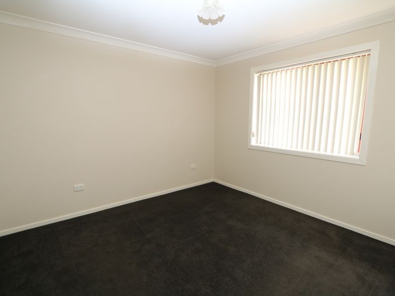 3 Girraween Mews, Glenfield Park NSW 2650