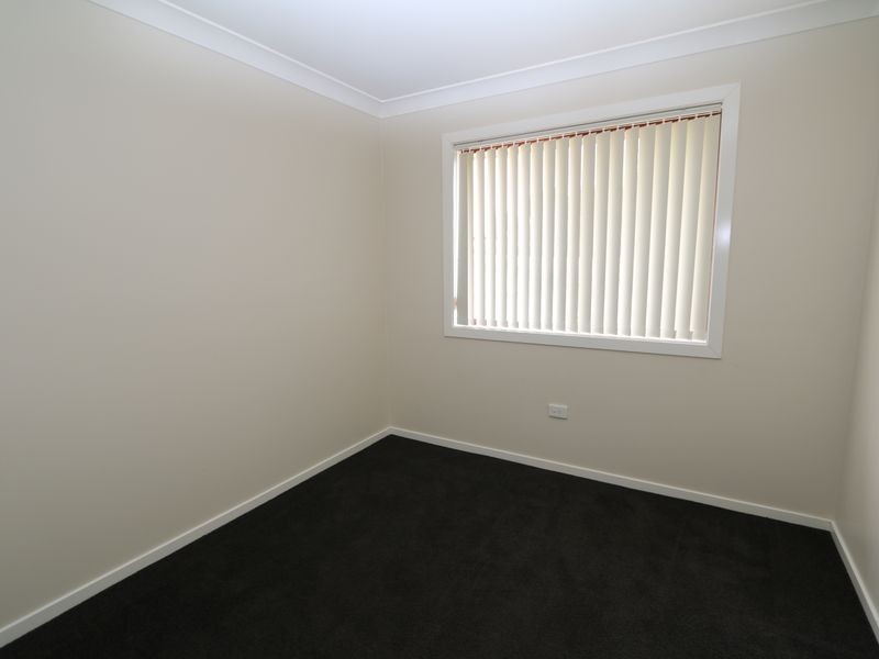 3 Girraween Mews, Glenfield Park NSW 2650