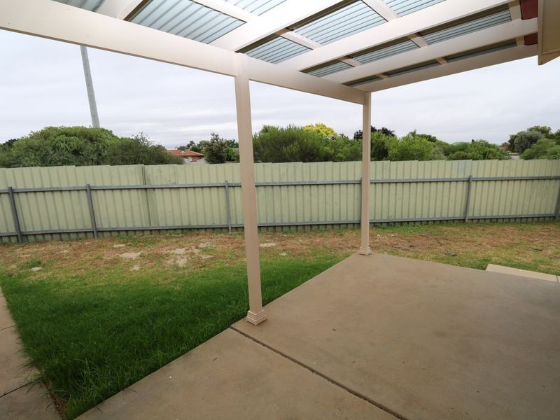 3 Girraween Mews, Glenfield Park NSW 2650