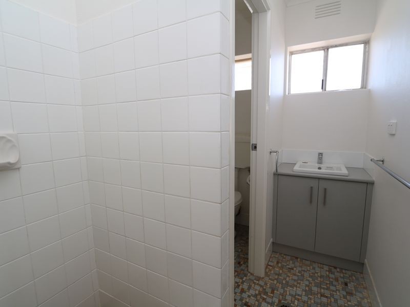 3/187 Lake Albert Road, Kooringal NSW 2650