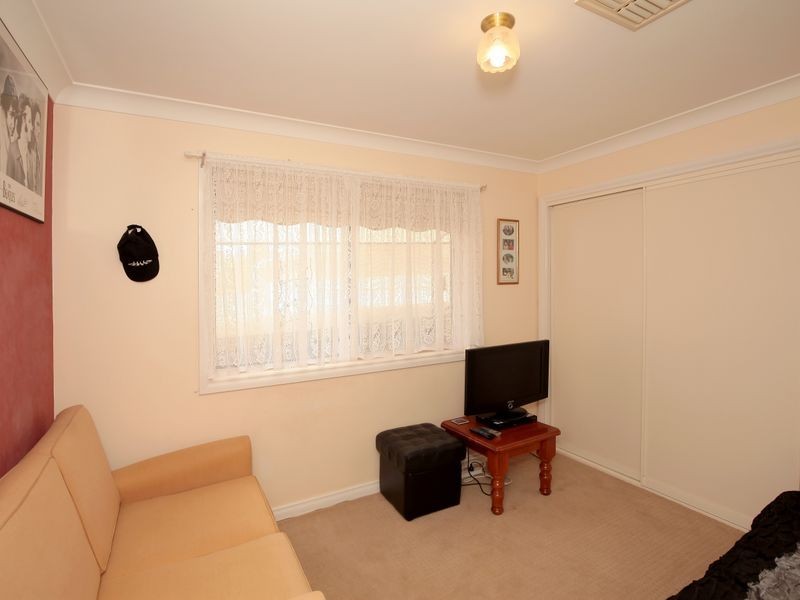 18 Swan Street, Ashmont NSW 2650