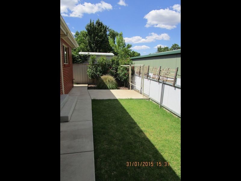 2/23 Horsley Street, Kooringal NSW 2650