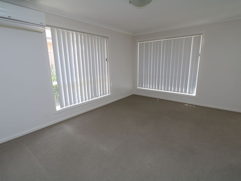 12/10 Mirrul Street, Glenfield Park NSW 2650