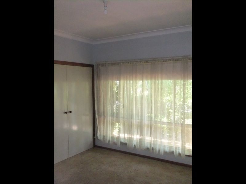 2 Nardoo Street, Glenfield Park NSW 2650