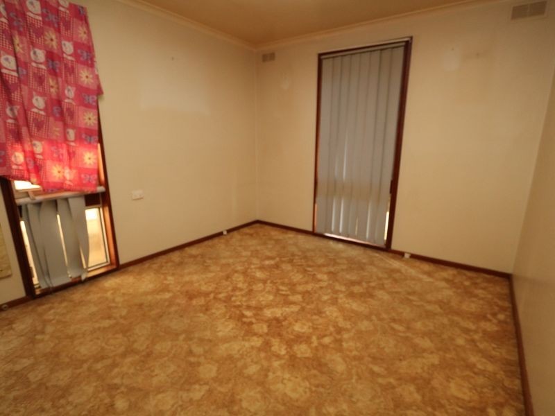 13 Poulton Street, Ashmont NSW 2650