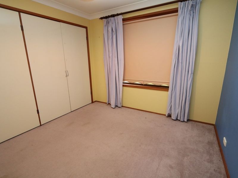 29 Huron Crescent, Lake Albert NSW 2650
