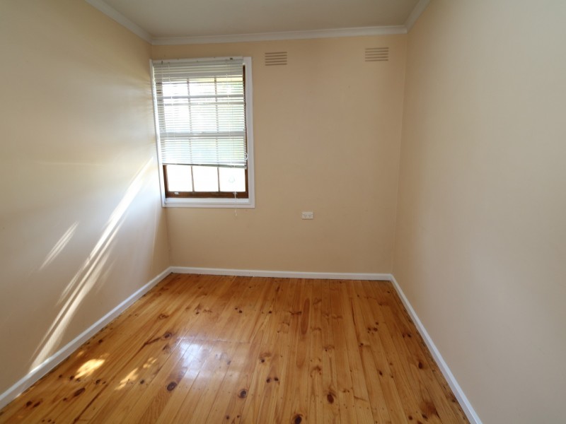 3 Baird Avenue, Kooringal NSW 2650