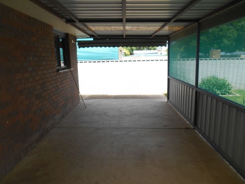 38 Bandera Avenue, Glenfield Park NSW 2650