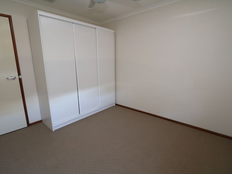 27 Adjin Street, Mount Austin NSW 2650