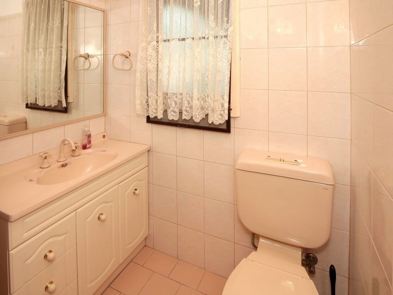 17 Menzies Avenue, Kooringal NSW 2650