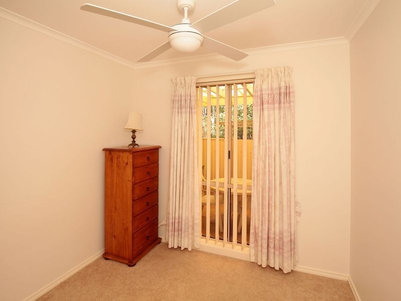 2/29 Brooklyn Drive, Bourkelands NSW 2650