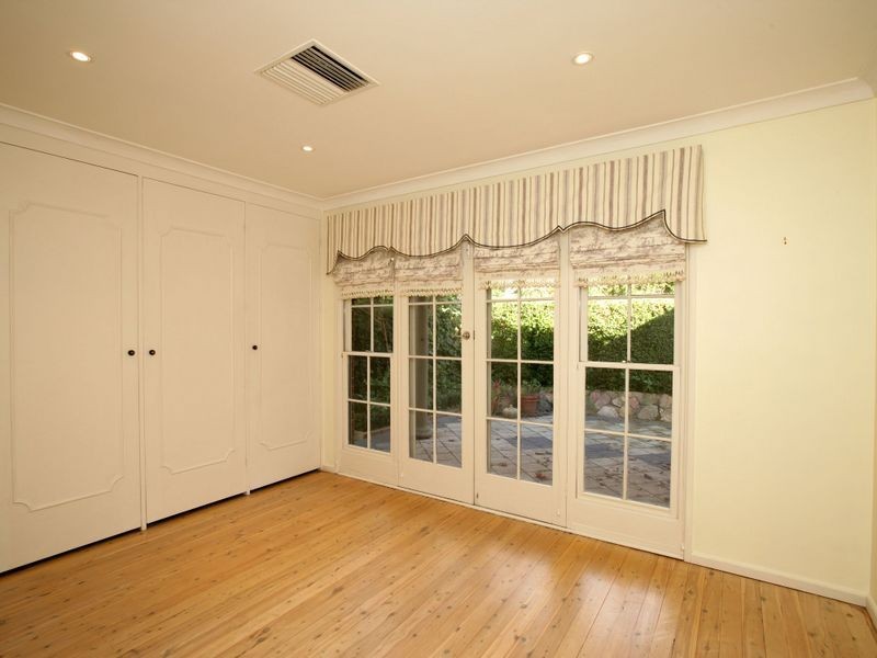 14 Wilks Avenue, Kooringal NSW 2650