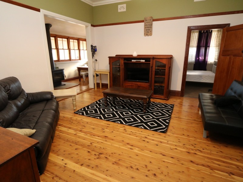 170 Edward Street, Wagga Wagga NSW 2650