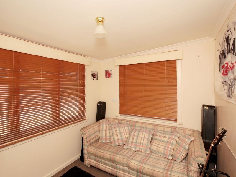 52 Ziegler Avenue, Kooringal NSW 2650